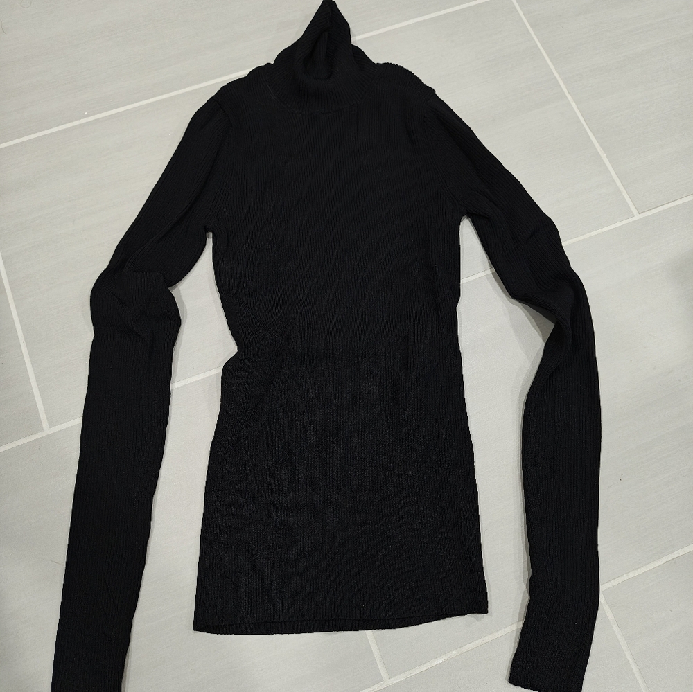 Maje black ribbed mock neck size 1